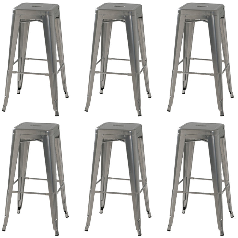 Sgabelli da pranzo quadrati moderni in metallo sgabelli senza braccia con poggiapiedi