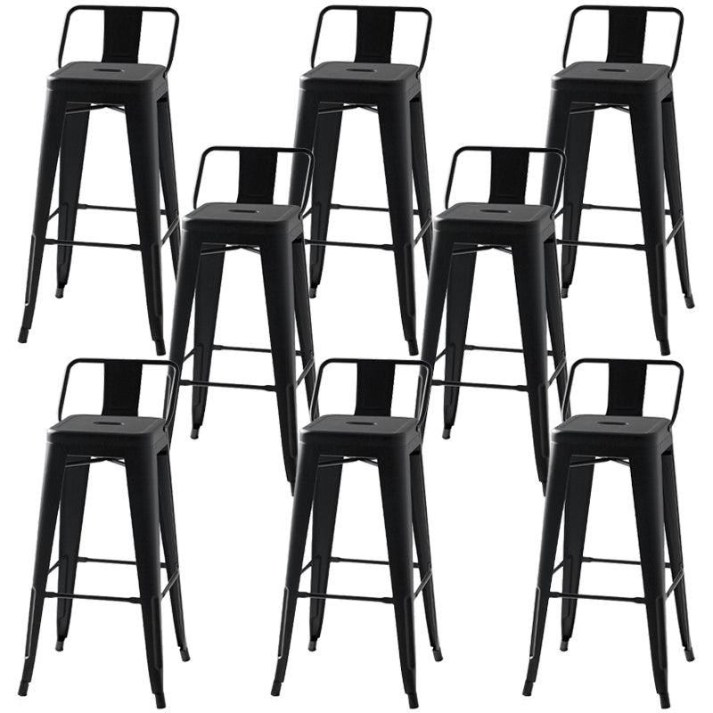 Sgabelli da pranzo quadrati moderni in metallo sgabelli senza braccia con poggiapiedi