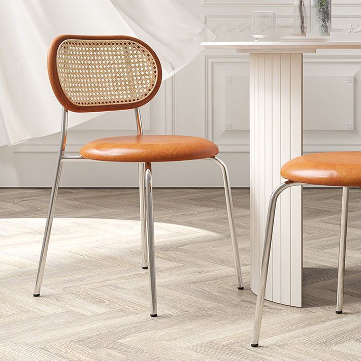 家のためのモダンなダイニングチェアメタルベースレザーダイニングチェア