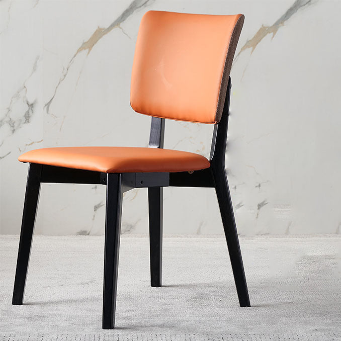フェイクレザーキッチンダイニングチェアウッドベースの布張りのサイドチェア