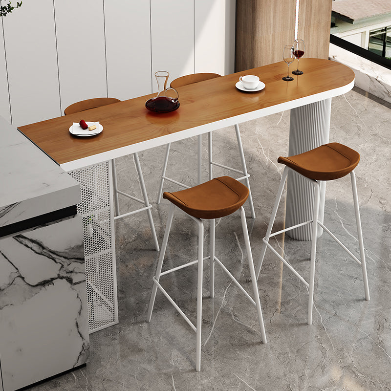 Ensemble de table de pub blanc et marron