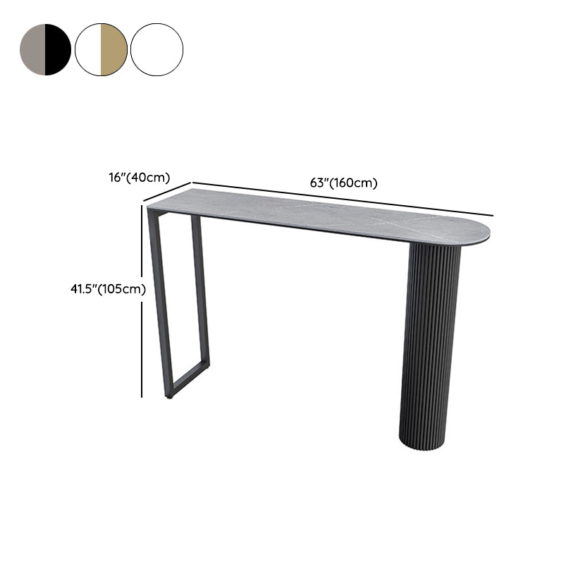 1/5-teiliges Tisch- und Hocker-Set. Zeitgenössisches ovales Kneipentisch-Set