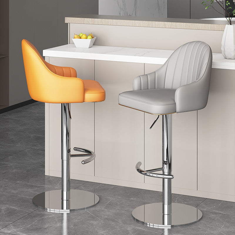 Backoutle industriale Sgabello da bar per bar con bancone elevabile in ferro con cuscino e pedale