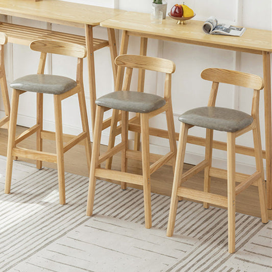 産業バックレストアームレスカウンタースツールウッドカフェスツールペダルとクッション付き