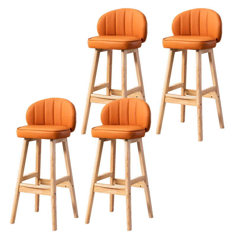 Sgabelli da bar in legno massiccio industriale PU Schibelli in pelle con parte bassa