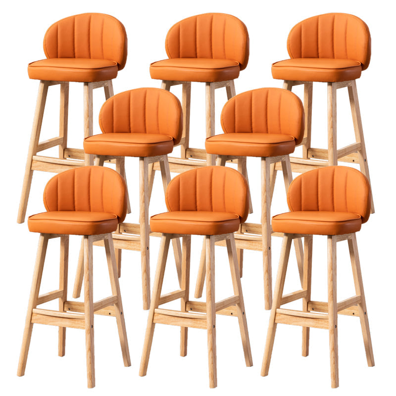 Sgabelli da bar in legno massiccio industriale PU Schibelli in pelle con parte bassa