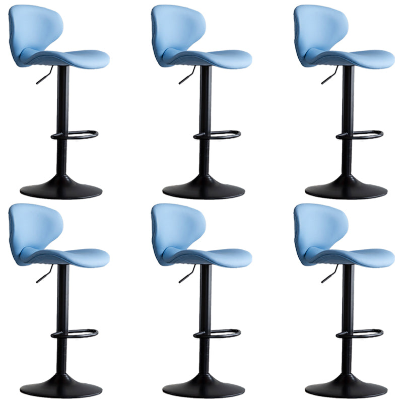 Draaibare verstelbare hoogte Bar Stool Industrial Faux lederen barkruk met voetsteun