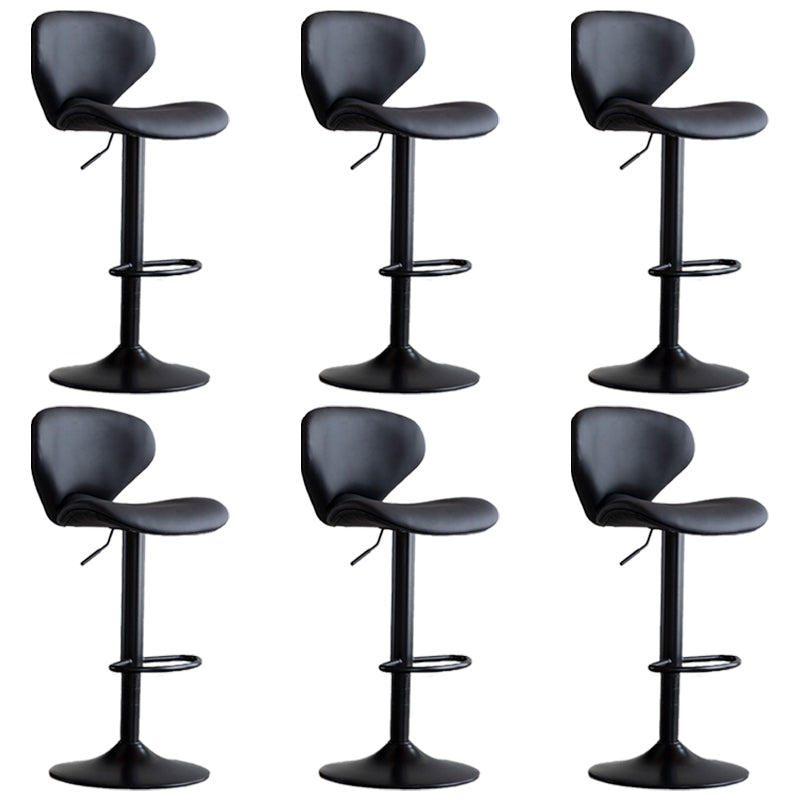 Draaibare verstelbare hoogte Bar Stool Industrial Faux lederen barkruk met voetsteun