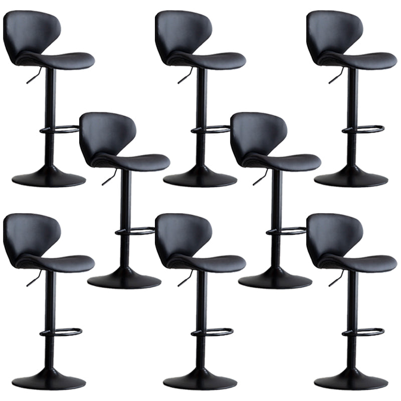 Draaibare verstelbare hoogte Bar Stool Industrial Faux lederen barkruk met voetsteun