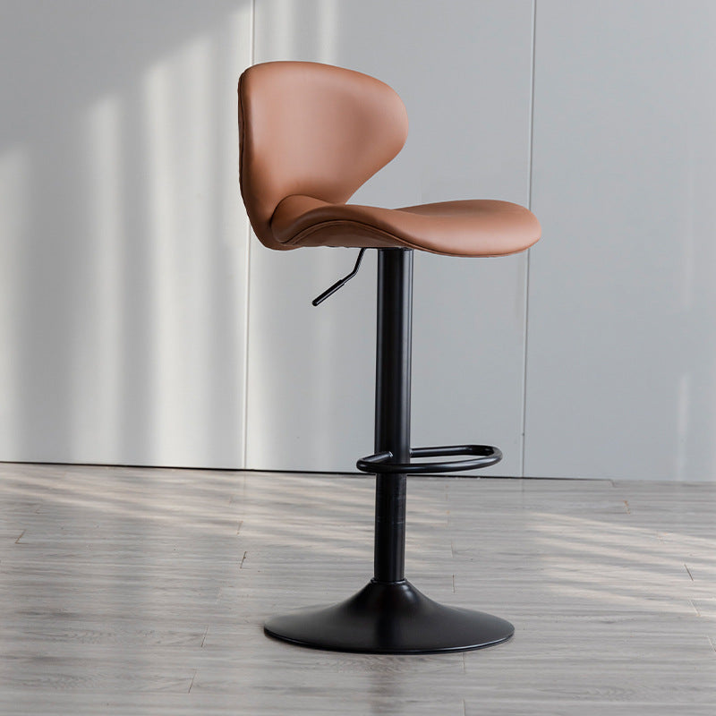Draaibare verstelbare hoogte Bar Stool Industrial Faux lederen barkruk met voetsteun