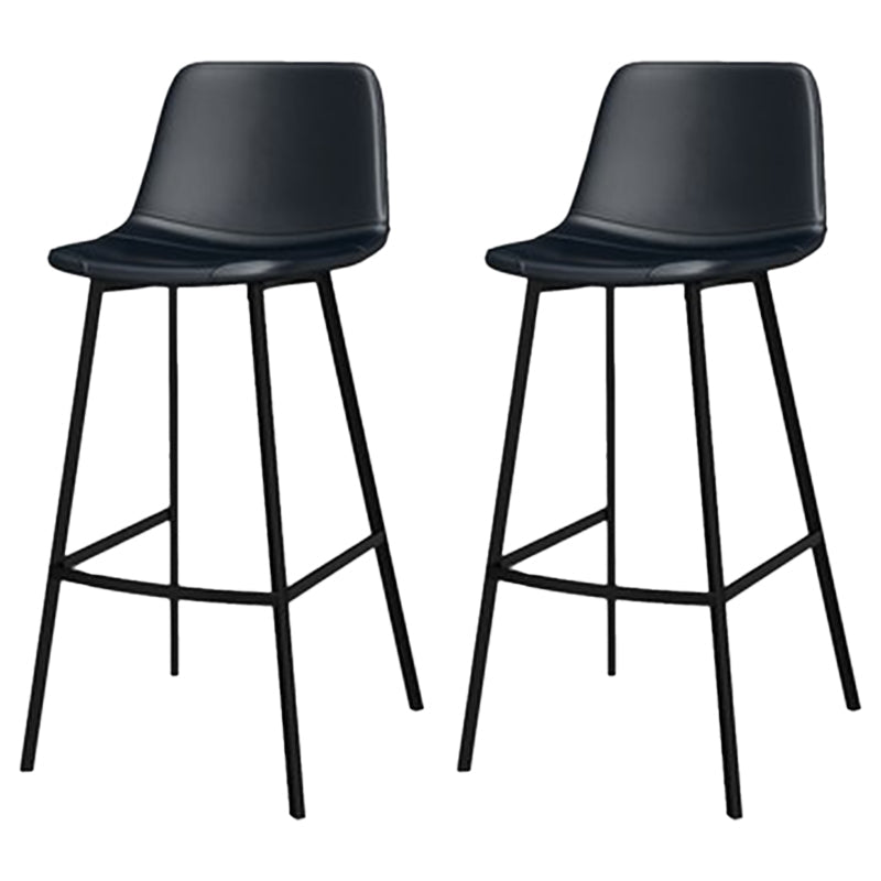 Sgabelli da bar in metallo glam in finta pelle con sgabelli con gambe nere