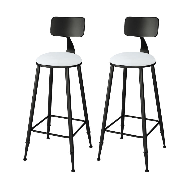 Sgabelli da bar rotondi moderni imbottiti con poggiapiedi