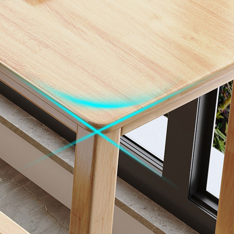 Eigentijdse bar eettafel binnen rechthoekige houten aanrechttafel