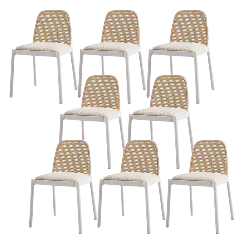 Eigentijdse armloze stoelen gestoffeerde eetstoelen met houtbasis