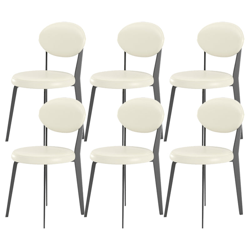 Moderne eenvoudige zijstoel gestoffeerde keuken eetkamerstoel met metalen basis