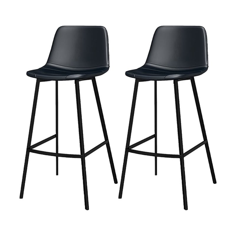 Sgabello da bar in pelle in pelle in pelle industriale con gambe nere