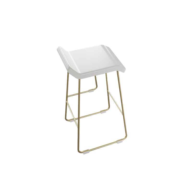 PUレザーバースツールインダストリアルメタルアームレスバースツールとフットレスト