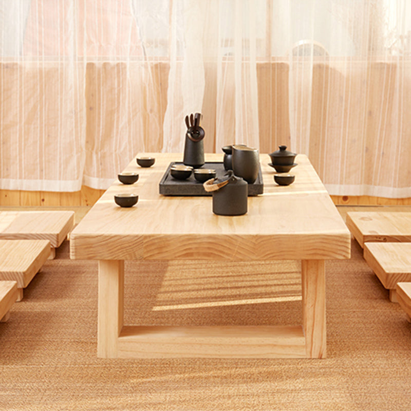 Table basse contemporaine à 4 pieds, table de cocktail en bois massif