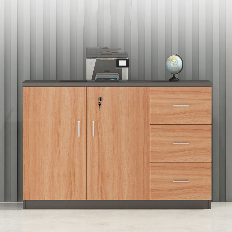 Traditional Style File Cabinet Wood Lateral File Cabinet with Locking Storage Clearhalo 'Filing Cabinets' 'filling_cabinets' 'furn' 'furn_filling_cabinets' 'Furniture' 'Office Furniture' 7069173