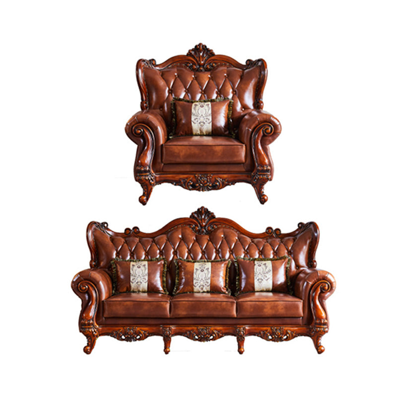 茶色の枕が付いた伝統的な房状のスプリットバック座席フレアアームソファ