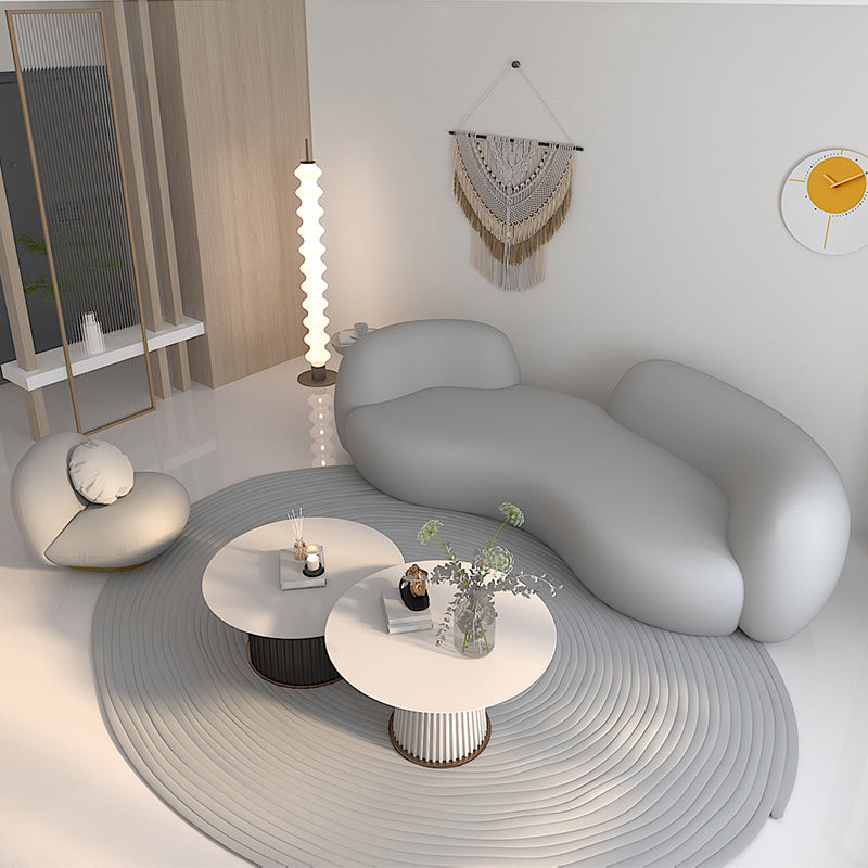 湾曲したラブシートソファコンテンポラリースタイルリビングルームのユニークな座席