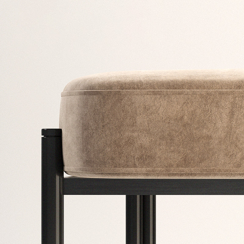 Moderne eenvoudige metalen zijstoel gestoffeerde eetkamerstoelen voor thuisgebruik