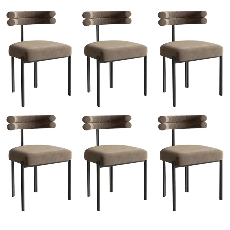 Moderne eenvoudige metalen zijstoel gestoffeerde eetkamerstoelen voor thuisgebruik
