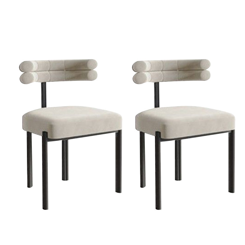 Moderne eenvoudige metalen zijstoel gestoffeerde eetkamerstoelen voor thuisgebruik
