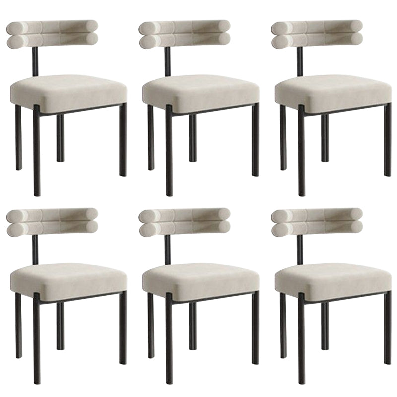 Moderne eenvoudige metalen zijstoel gestoffeerde eetkamerstoelen voor thuisgebruik