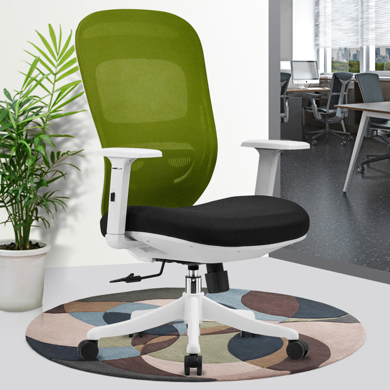 Chaise de bureau à armes amovibles moderne Pas de chaise de bureau pénible