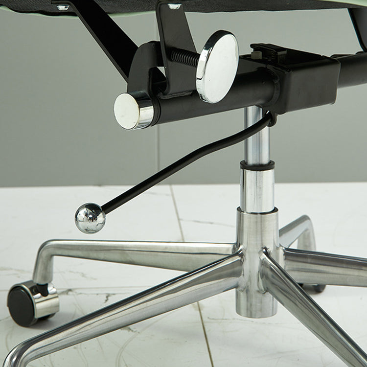 Chaise de bras rembourrée en cuir à hauteur de siège réglable chaise de bureau avec roues