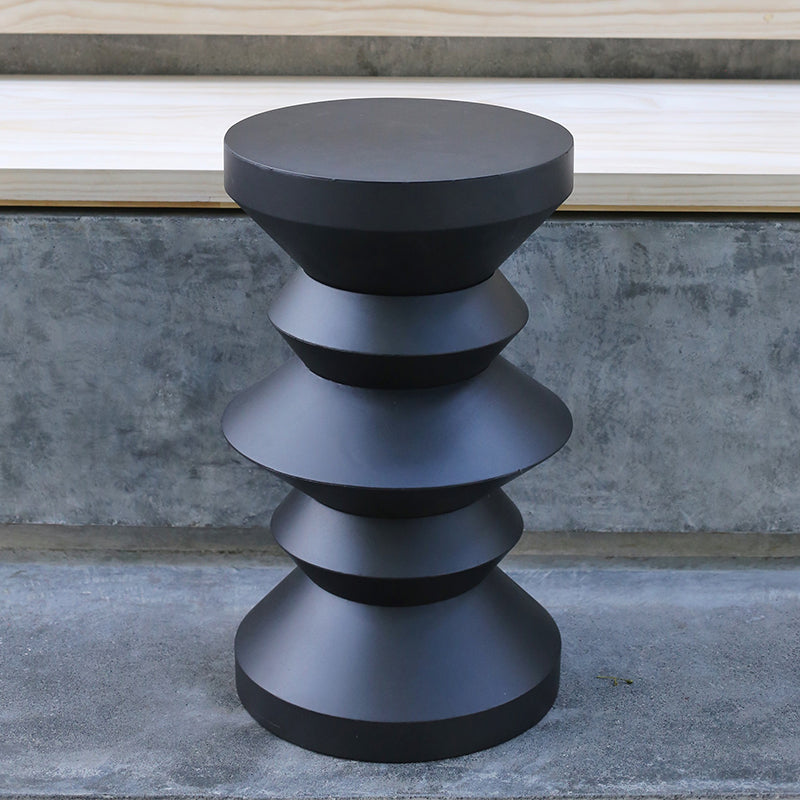 14" Wide Contemporary Corner Table Round Metal Black Side Table Clearhalo 'Coffee & Accent Tables' 'End & Side Tables' 'end_side_tables' 'furn' 'furn_end_side_tables' 'Furniture' 'Living Room Furniture' 7090504