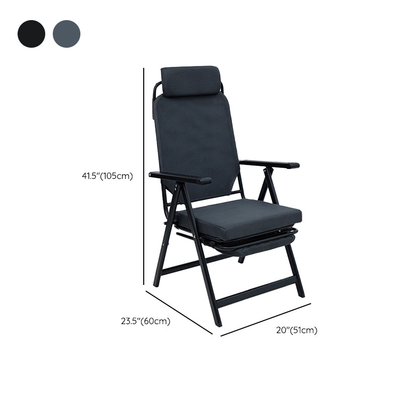 Moderne en eigentijdse standaardrecliner in stalen basis met hoofdsteun