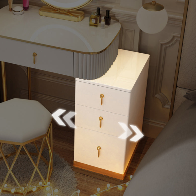 Solid Wood Makeup Vanity Desk Lighted Mirror Makeup Vanity Set Clearhalo 'Bedroom Furniture' 'furn' 'furn_makeup_vanities' 'Furniture' 'Makeup Vanities' 'makeup_vanities' 7092051