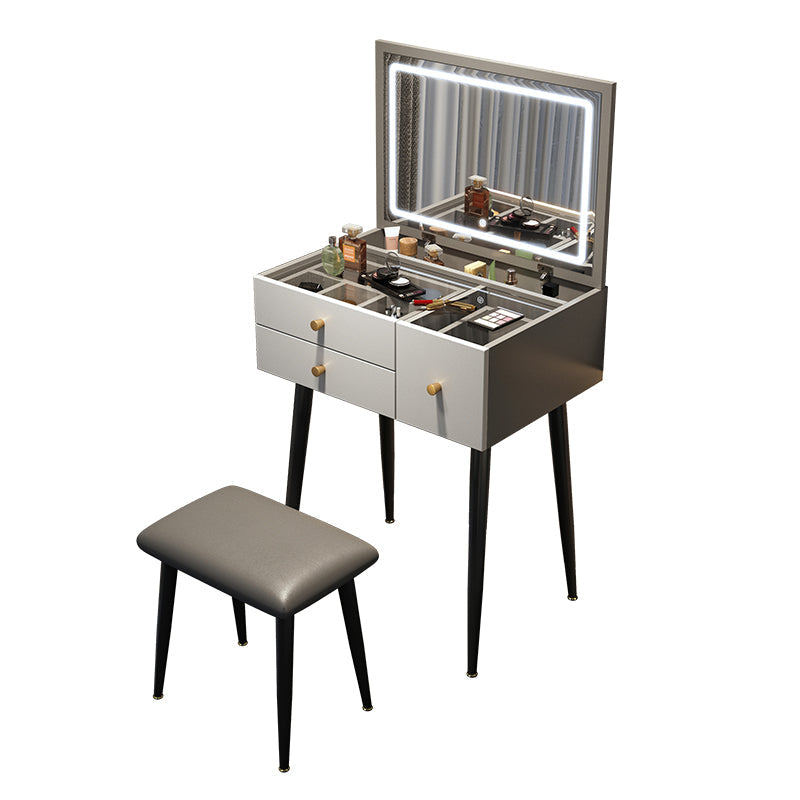 Glam Mirrored Glass Vanity Desk 3 Drawer Vanity Dressing Table Clearhalo 'Bedroom Furniture' 'furn' 'furn_makeup_vanities' 'Furniture' 'Makeup Vanities' 'makeup_vanities' 7092076