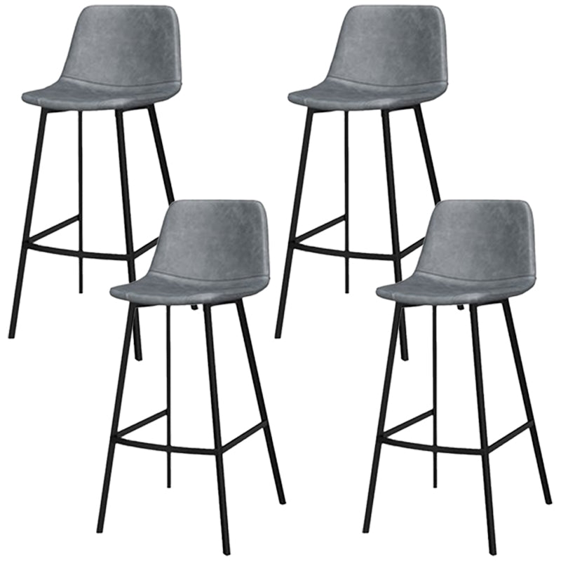 Sgabello da barre per barre della barretta in pelle finta con base nera