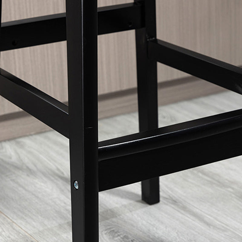 Sgabelli da bar imbottiti da bar in legno solido industriale con gambe nere