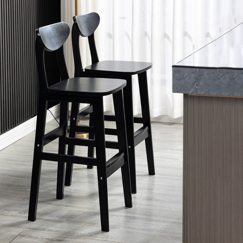 Sgabelli da bar imbottiti da bar in legno solido industriale con gambe nere