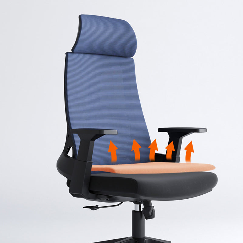 モダンな固定武器室の椅子の傾きメカニズムホイール付きの苦痛な人間工学に基づいた椅子