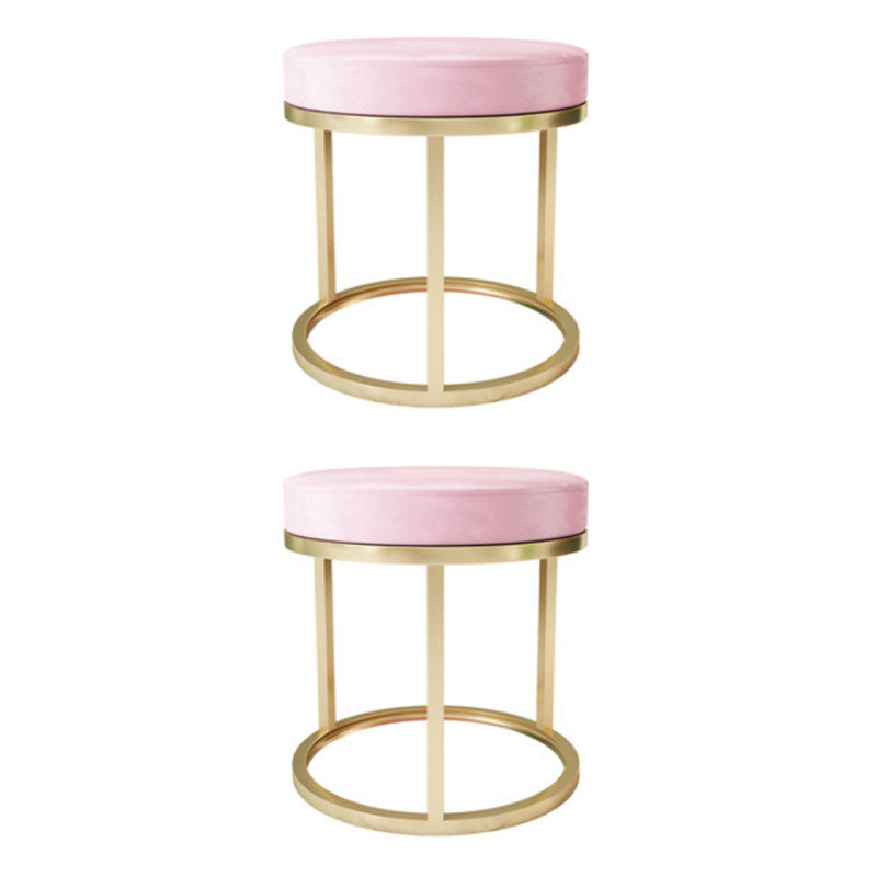 Lussuoso ottomano in velluto resistente al pouttomano rotondo di colore solido imbottito con gambe metalliche