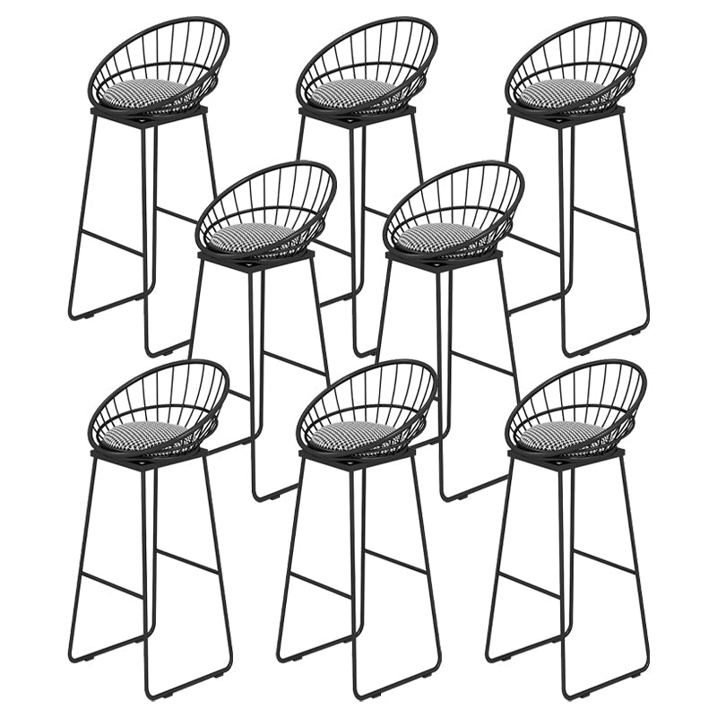 Sgabello da bar senza braccio da pranzo rivestito con una base in metallo