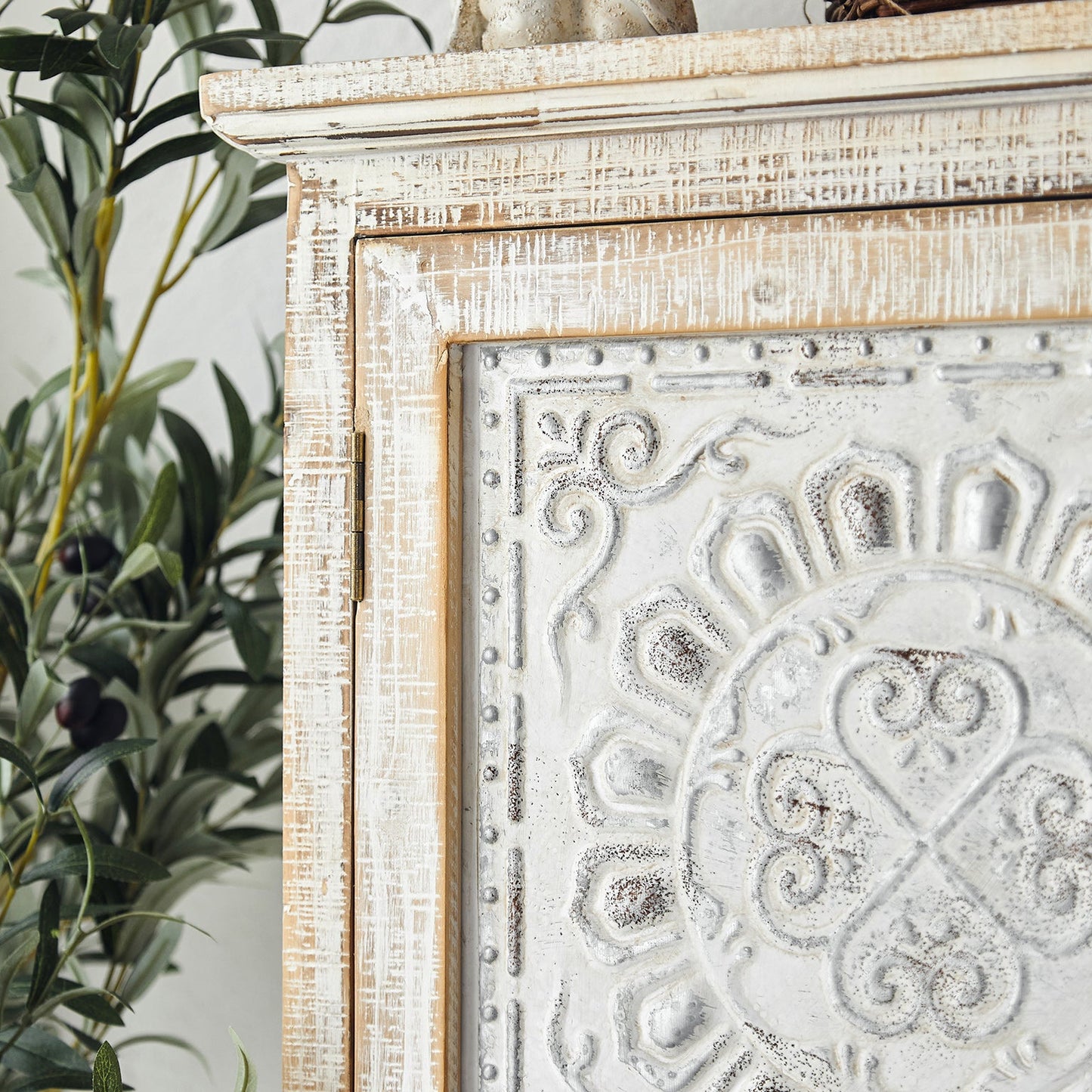 Industrial Stain Resistant Cabinet Distressed Wood Solid Wood Accent Cabinet Clearhalo 'Cabinets & Chests' 'cabinets_chests' 'furn' 'furn_cabinets_chests' 'Furniture' 'Living Room Furniture' 7117646