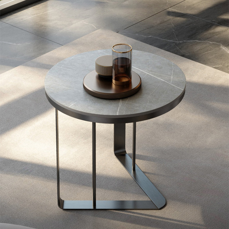 Tavolo laterale in ardesia rotondo della metà del secolo tavolo da piedistallo lussuoso