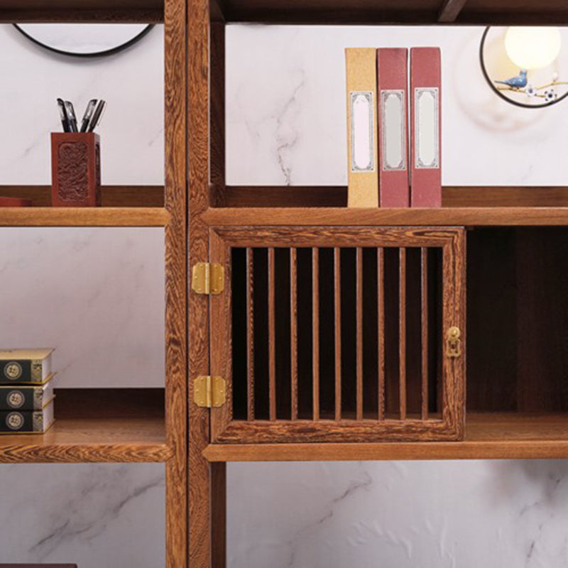 Bibliothèque contemporaine à l'arrière ouvert étagère et en bois avec étagères avec étagères