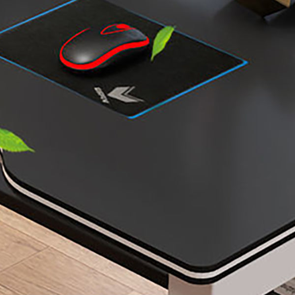 Bureau d'ordinateur en bois industriel Bureau de bureau de finition antique avec des jambes en acier