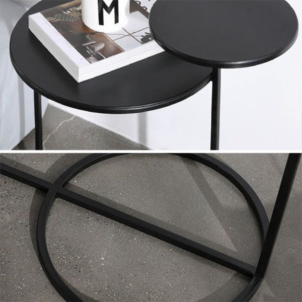 Zeitgenössischer Metall am Nachttisch am Nachttisch