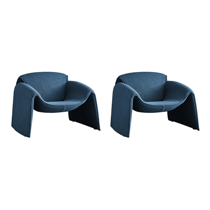 Contemporary 31.49 "sedia a spugna di spugna fissata di colore solido.