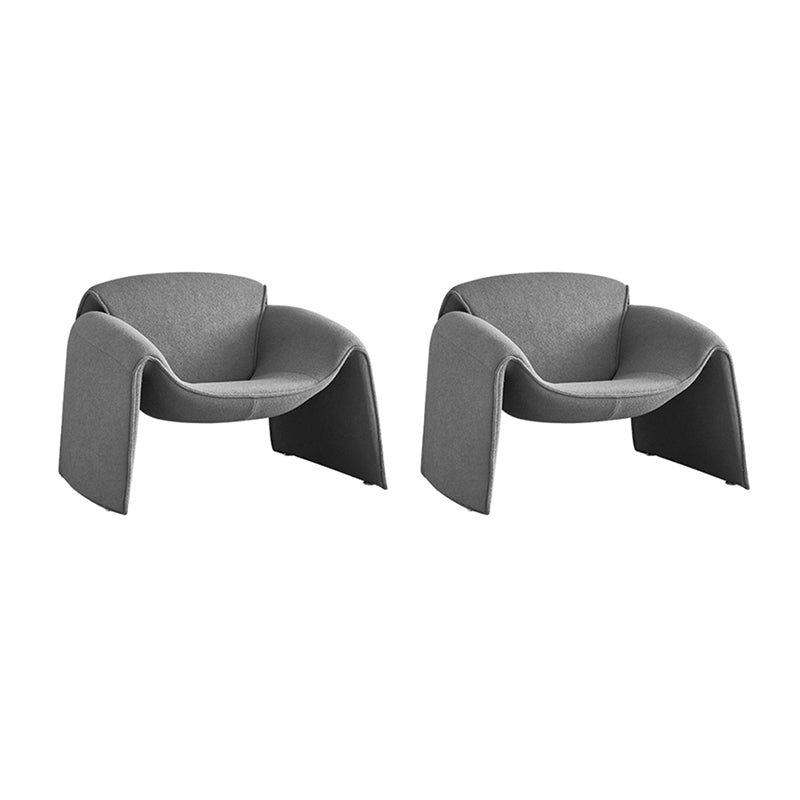 Contemporary 31.49 "sedia a spugna di spugna fissata di colore solido.