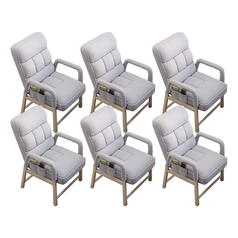 モダンな固定武器室の椅子布張りのタスクチェアの椅子