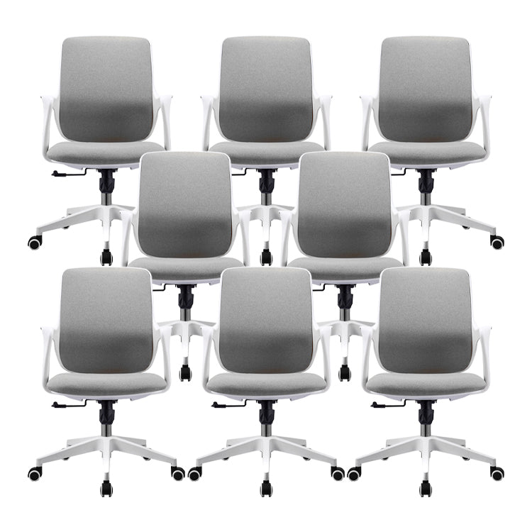 固定されたアームズデスクチェアモダンな調整可能なシート高さホイール付き人間工学に基づいたスイベルチェア